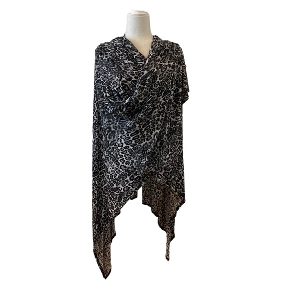NWT Neli Hamilton Knits Animal Print Hacci Wrap Sz. OS - Picture 6 of 9